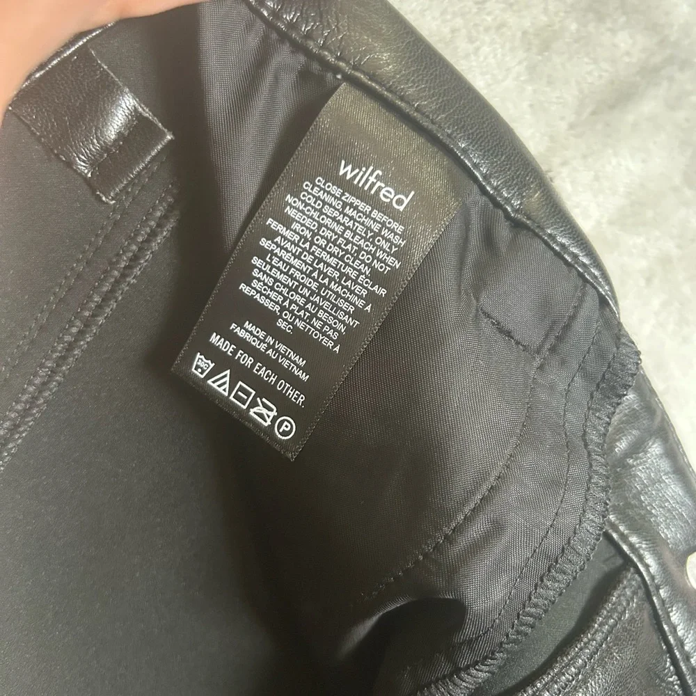 Aritzia Wilfred Sleek Black Straight Leg faux leather Jeans - Picture 8 of 11